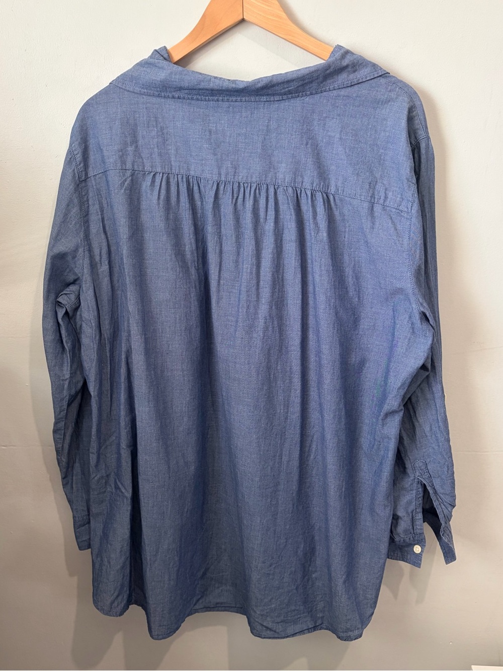 Per Se Chambray Denim Blue Lightweight Cotton Roll Tab Tunic Blouse 2X Coastal - Picture 2 of 4